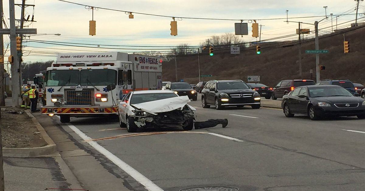 Crash causes delays on McKnight Road