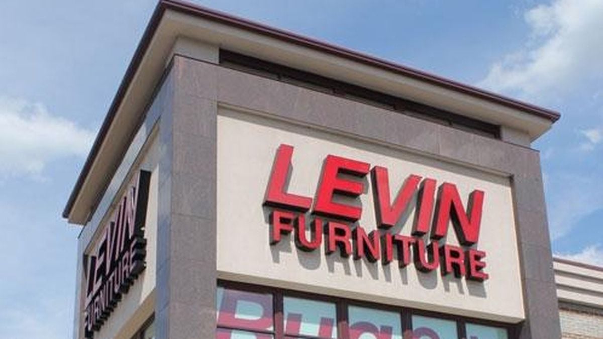 Former Levin Furniture Ceo Makes Good On Promise To Pay Former
