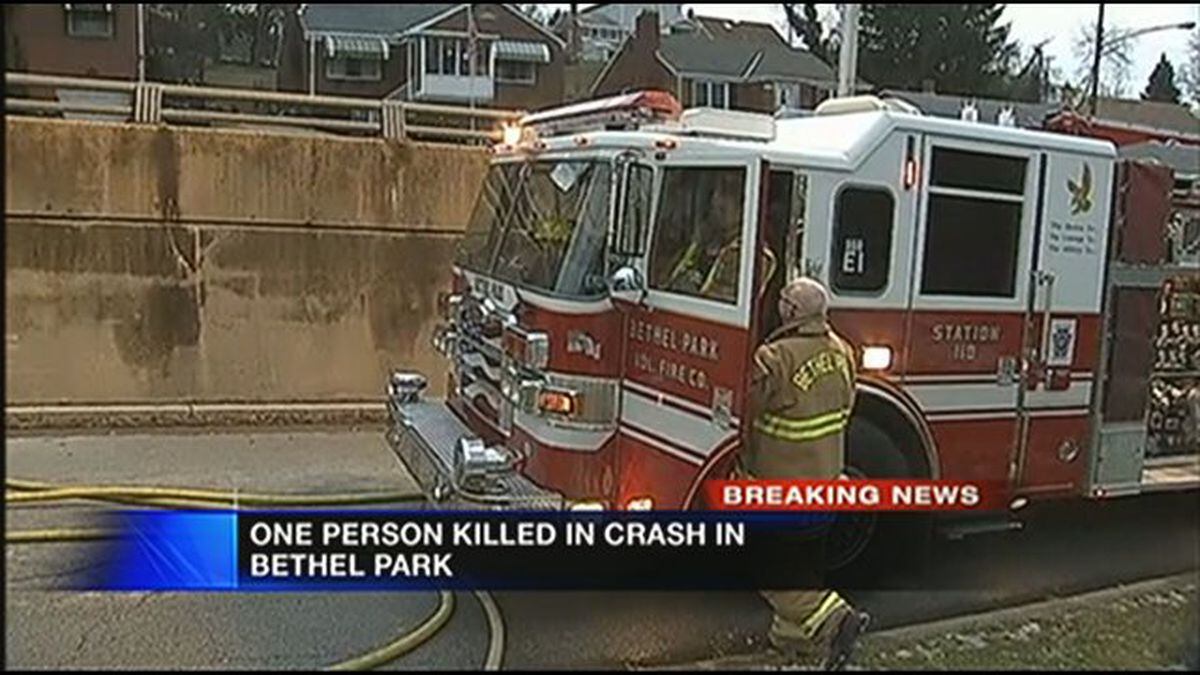 Man killed in crash in Bethel Park
