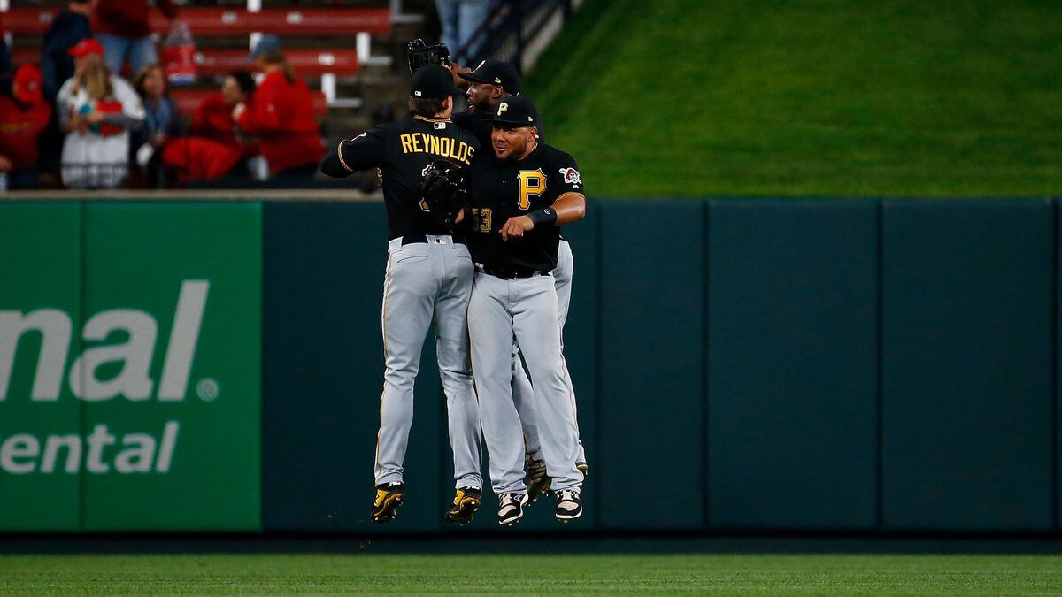 Frazier, Williams lead Pirates to 2-1 win over Cardinals