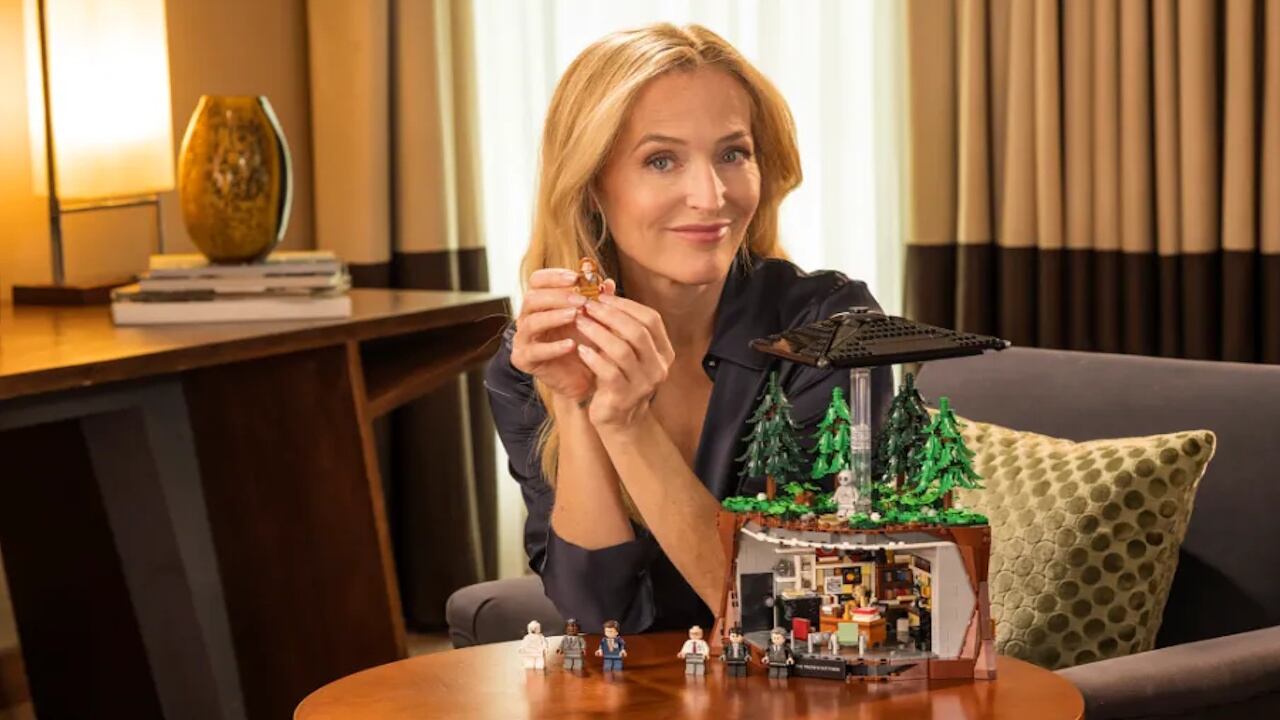 Lego Unveils ‘The X-Files’ Building Set Featuring Mulder and Scully