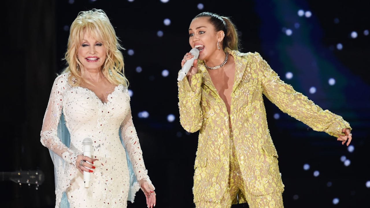 Miley Cyrus Shares Emotional Tribute to Godmother Dolly Parton Following Death