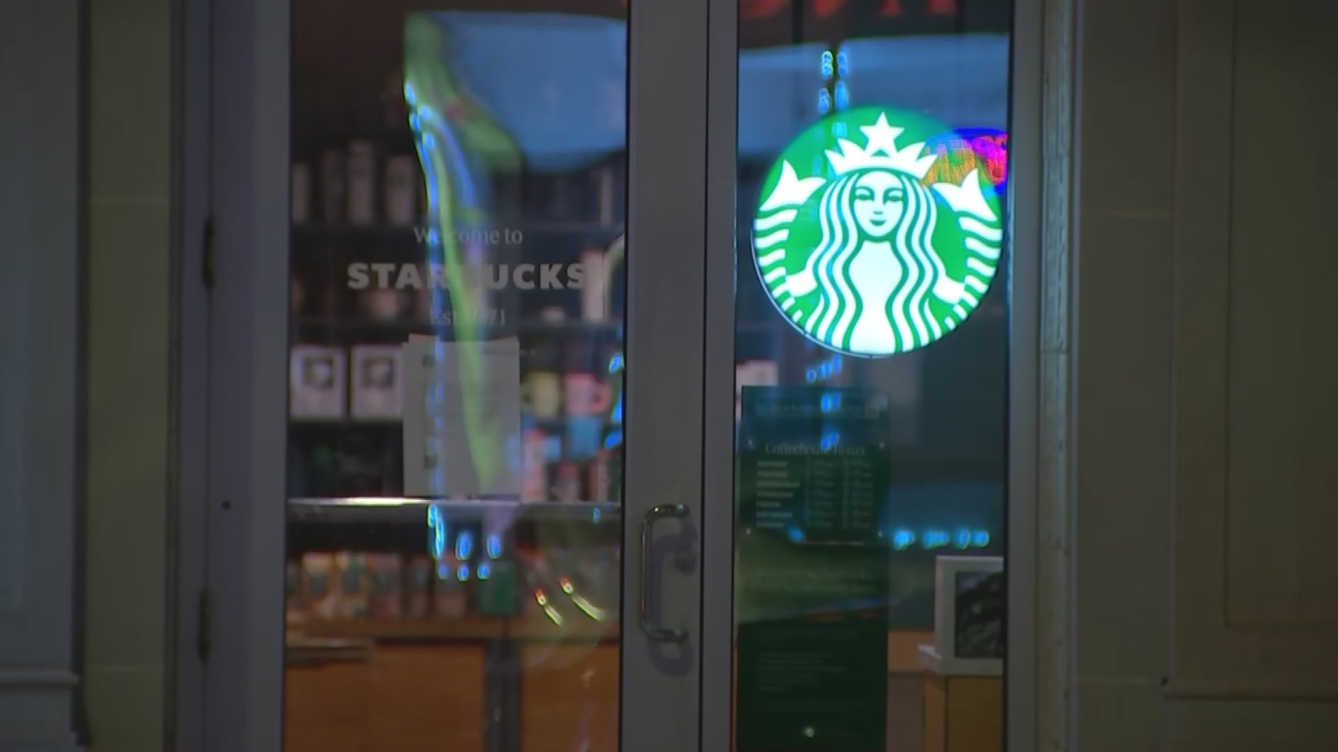 Starbucks Announces Widespread North American Closures, Cites Underperformance