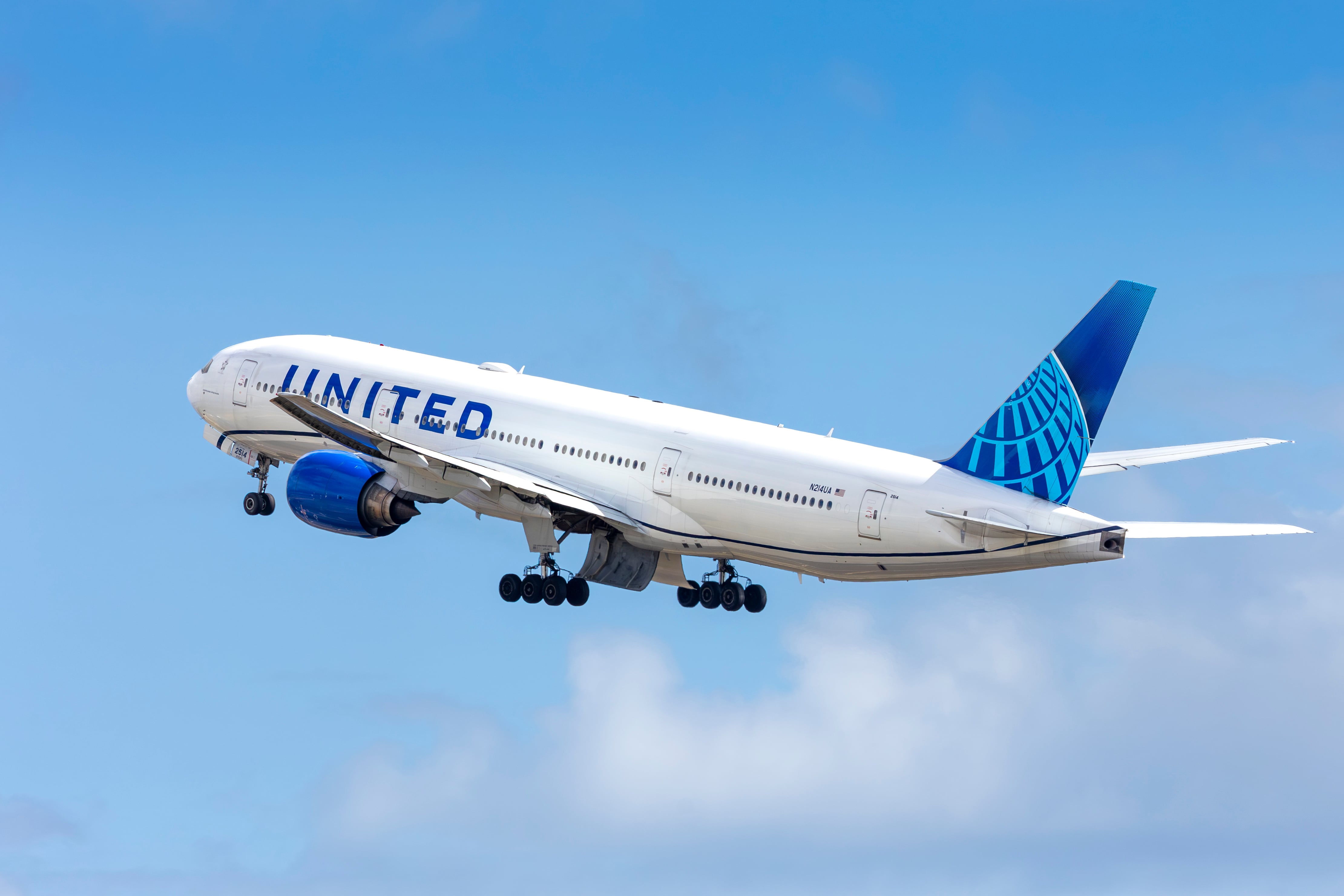 United Airlines Introduces New ‘Base’ Fare Option for Premium Cabins