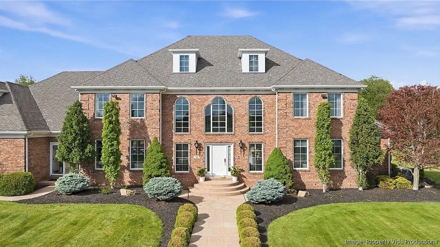 $2.45M Washington County home with wine cellar, saltwater pool listed for sale