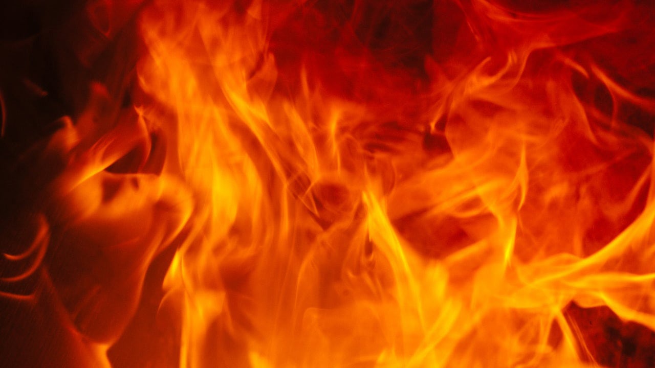 Hawk Fire Forces Thousands to Evacuate as It Spreads Towards Reno