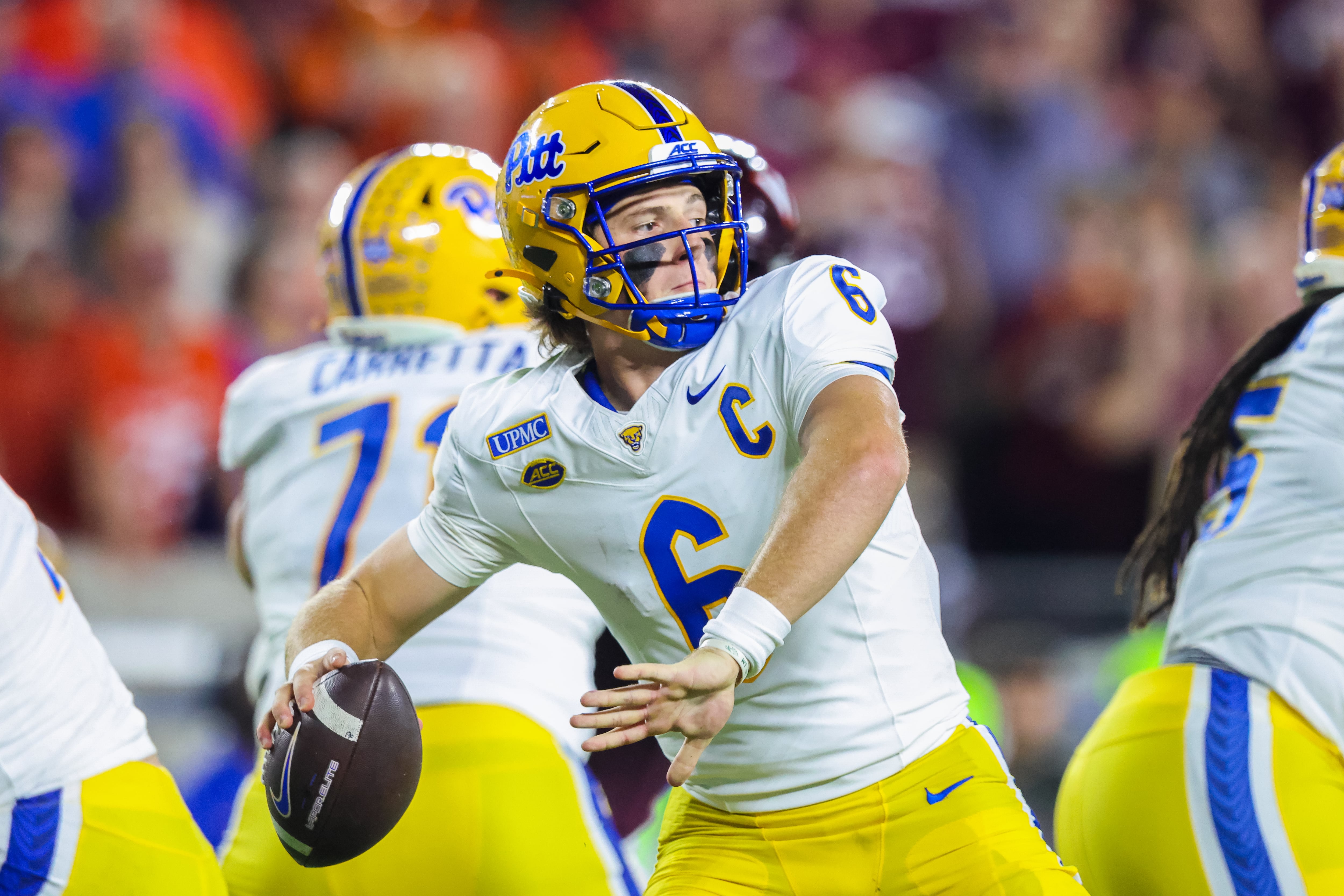 Pittsburgh Panthers Quarterback Mason Heintschel Undergoing MRI for Leg Injury