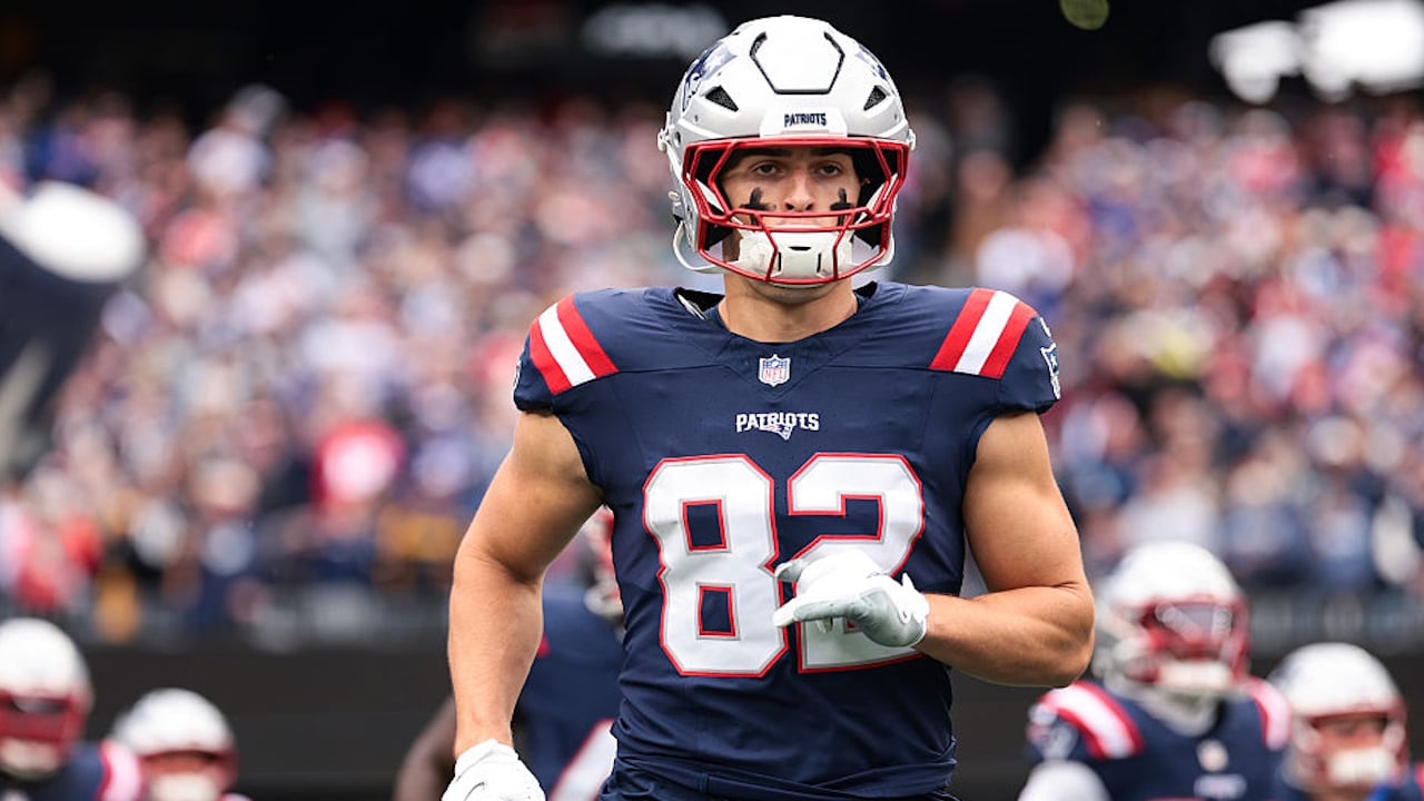 Infant Son of Patriots Tight End Eli Raridon Dies After Anencephaly Diagnosis