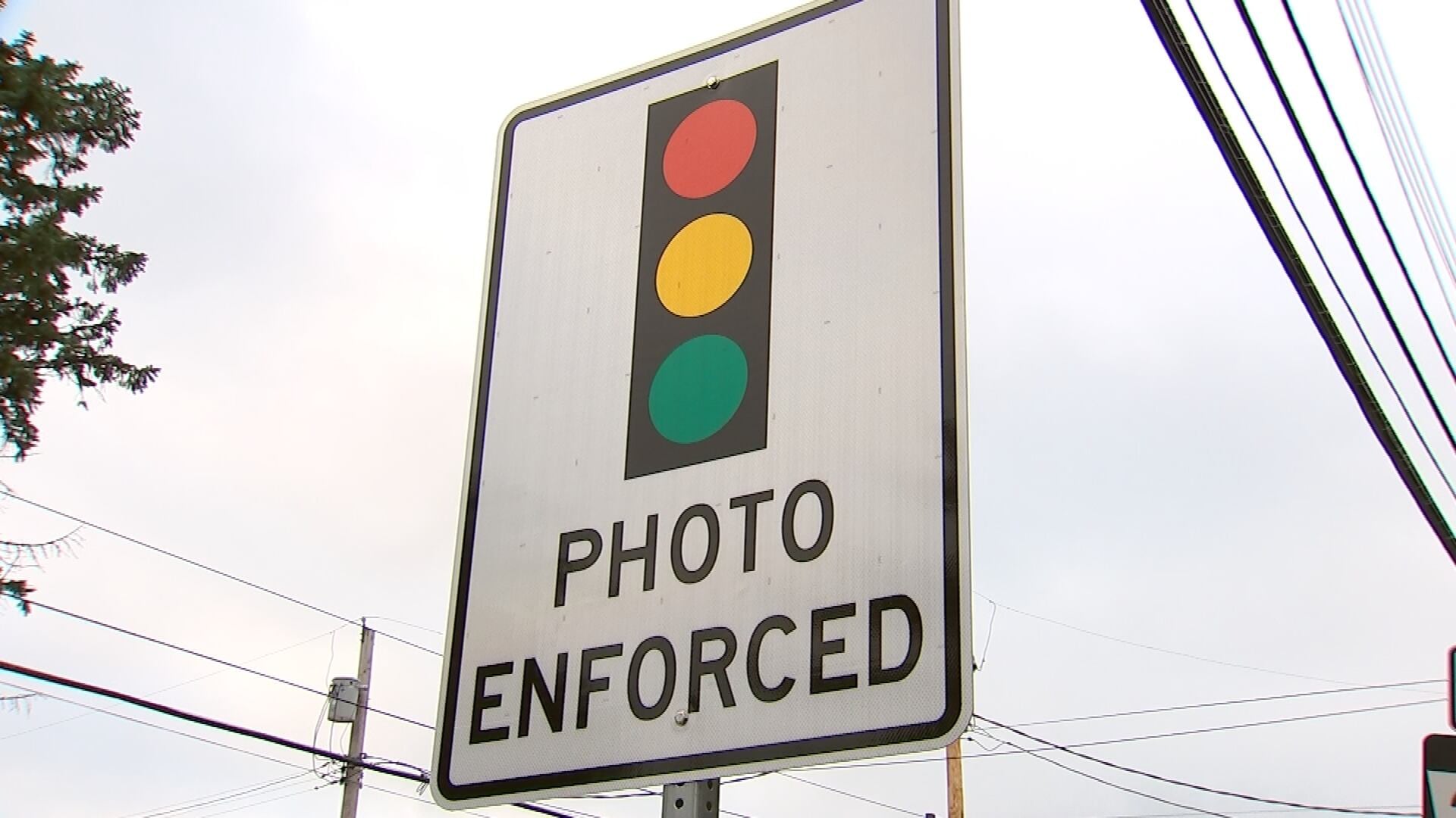 Pittsburgh Activates Automated Red-Light Enforcement Cameras in Two Neighborhoods
