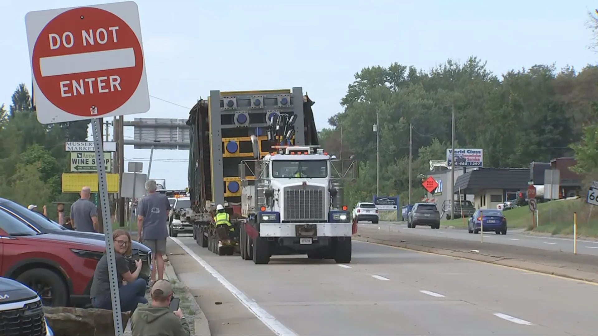 Massive ‘Superload’ Truck Travels Through Delmont En Route to Homer City Project