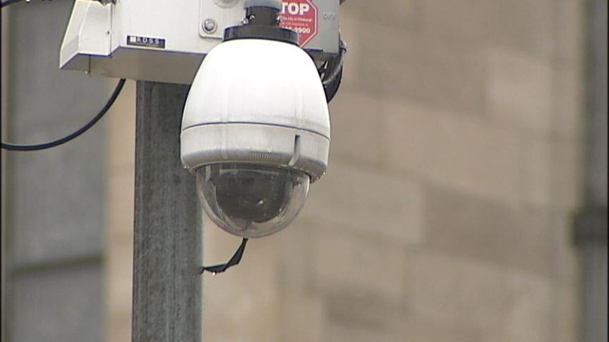 Many Pittsburgh surveillance cameras blind to crime